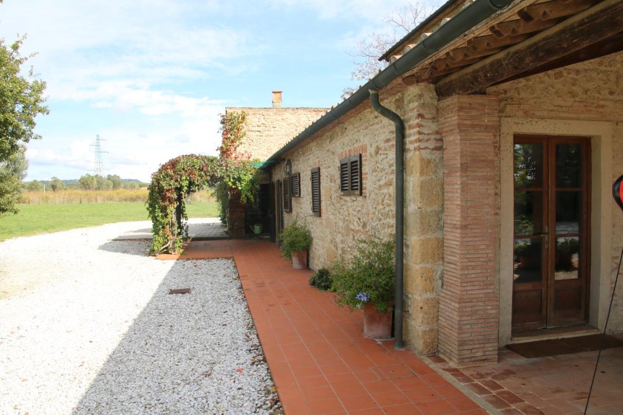 Podere Campo Alle Serpi Бибона Екстериор снимка
